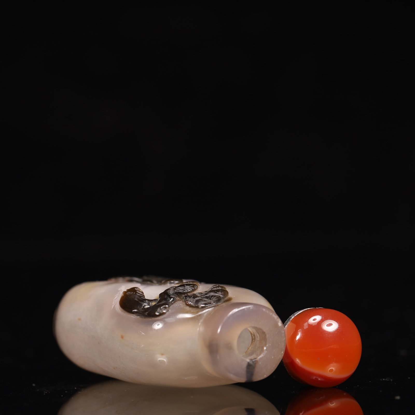 An Exquisite Agate Landscape and Figure Pattern Snuff Bottle - 8