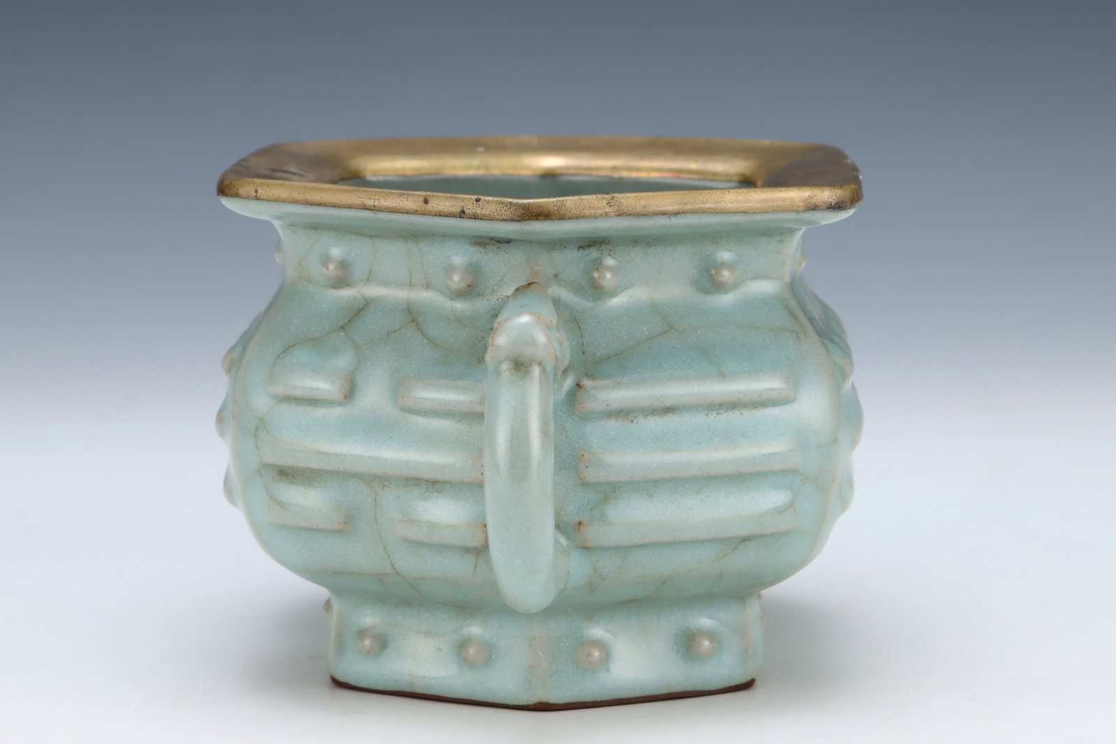 An Exquisite Guan yao Cover with Gold Double-Ears Censer,with an Imperial Poem by Emperor Qianlong - 2