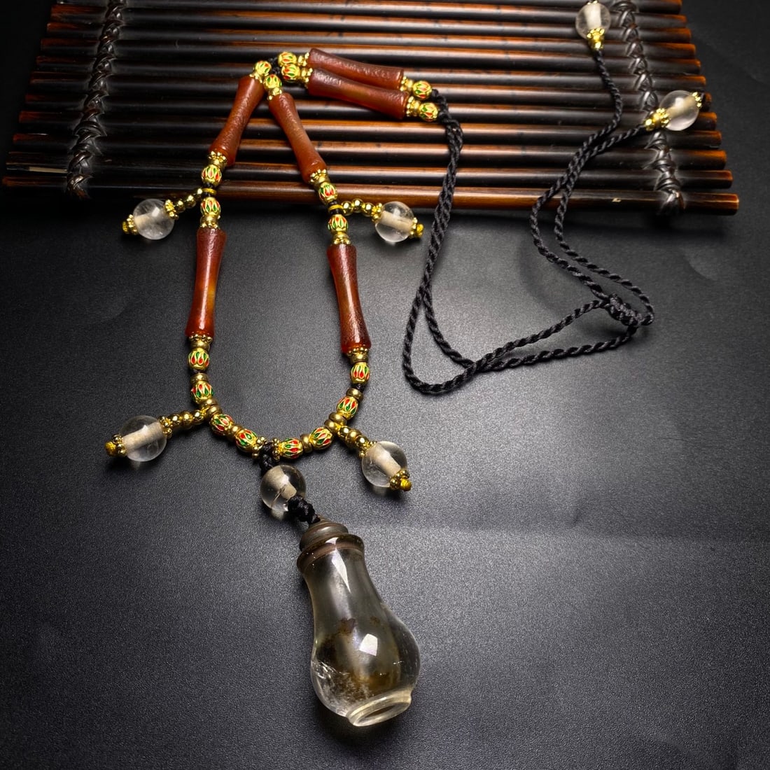 An Exquisite Agate Crystal Necklace - 6
