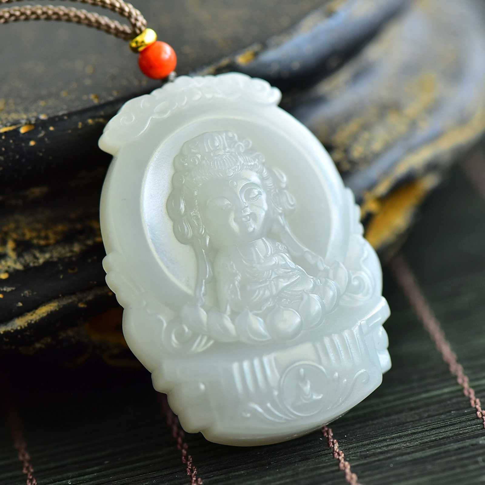 An Exquisite White Jade Buddha Pattern Pendant - 4