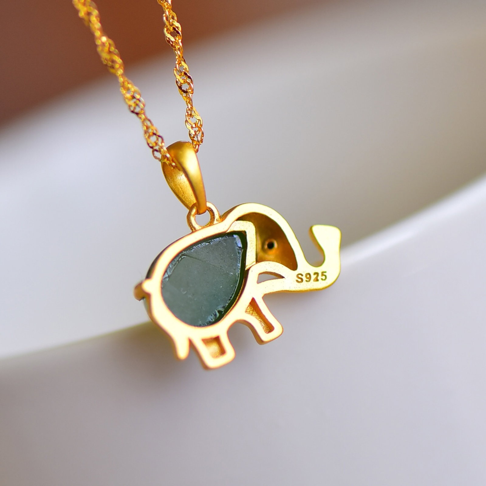 An Exquisite Sterling Silver-Gold Plated Inlaid Jasper Pendant - 2