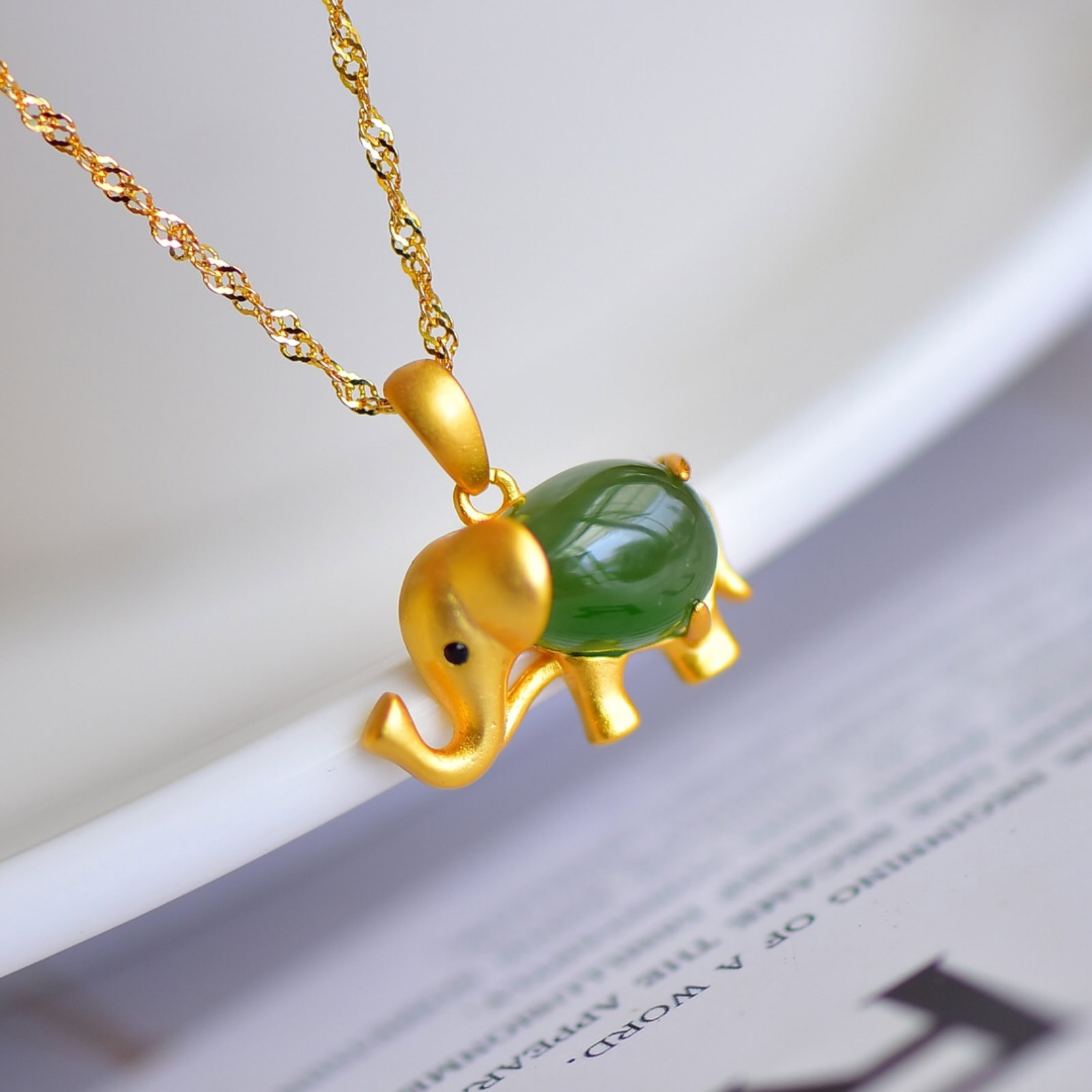 An Exquisite Sterling Silver-Gold Plated Inlaid Jasper Pendant - 3