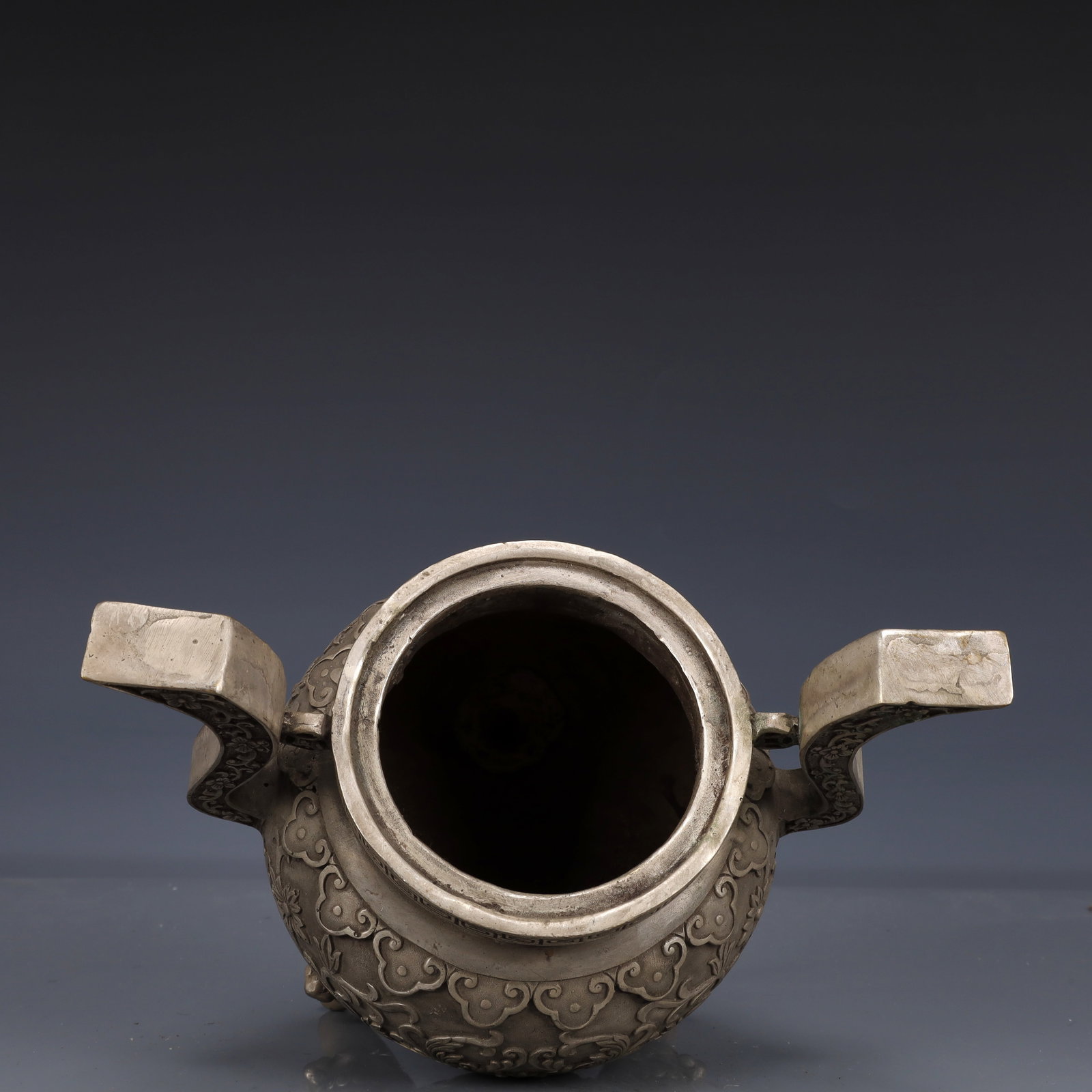 An Exquisite Silver-Plated Bronze Flower Pattern Double-Ears and Tripod Censer - 10
