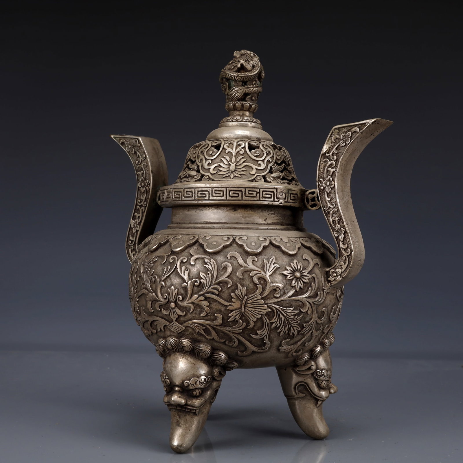 An Exquisite Silver-Plated Bronze Flower Pattern Double-Ears and Tripod Censer - 4