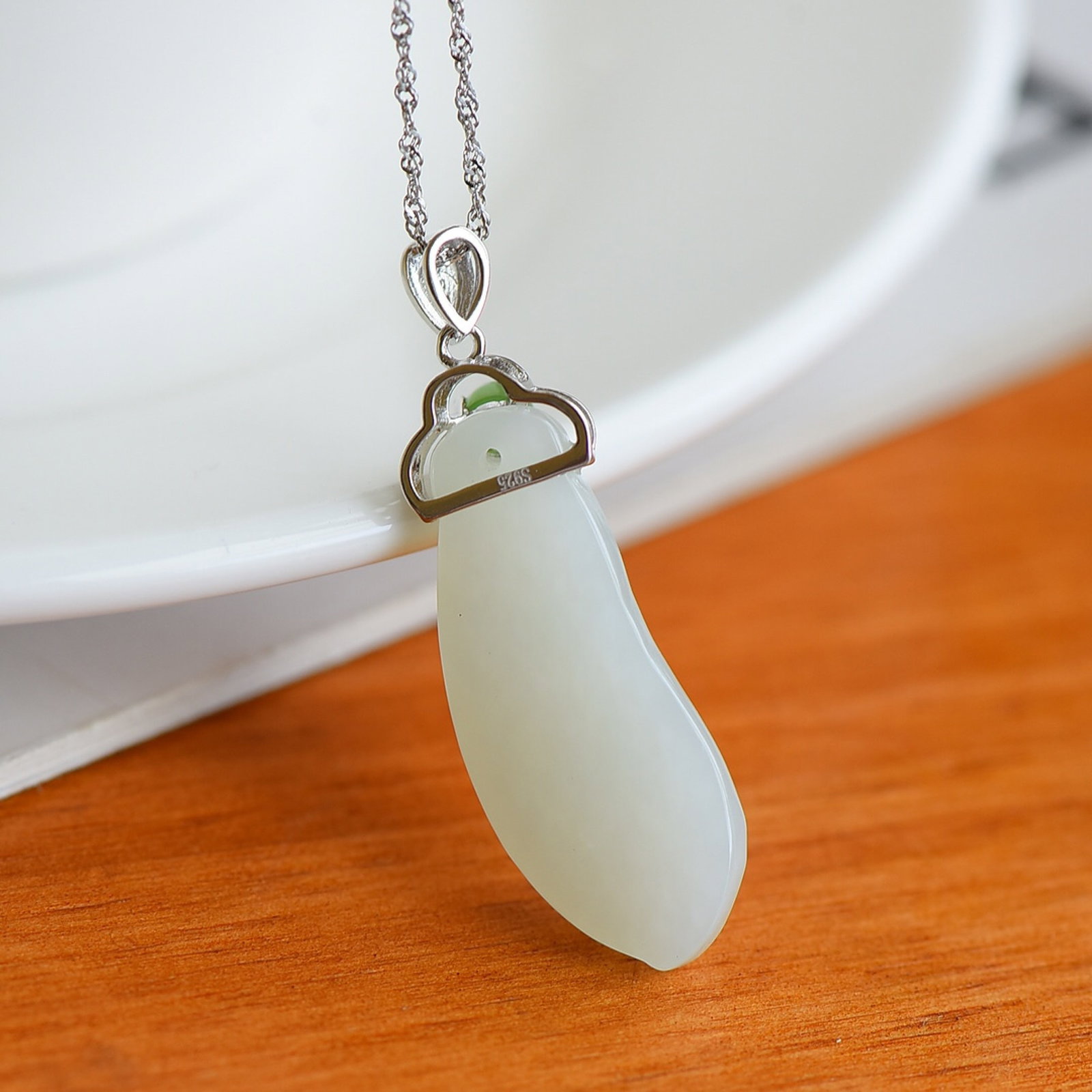 An Exquisite Sterling Silver Inlaid White Jade Pendant,Inlaid Jasper - 5