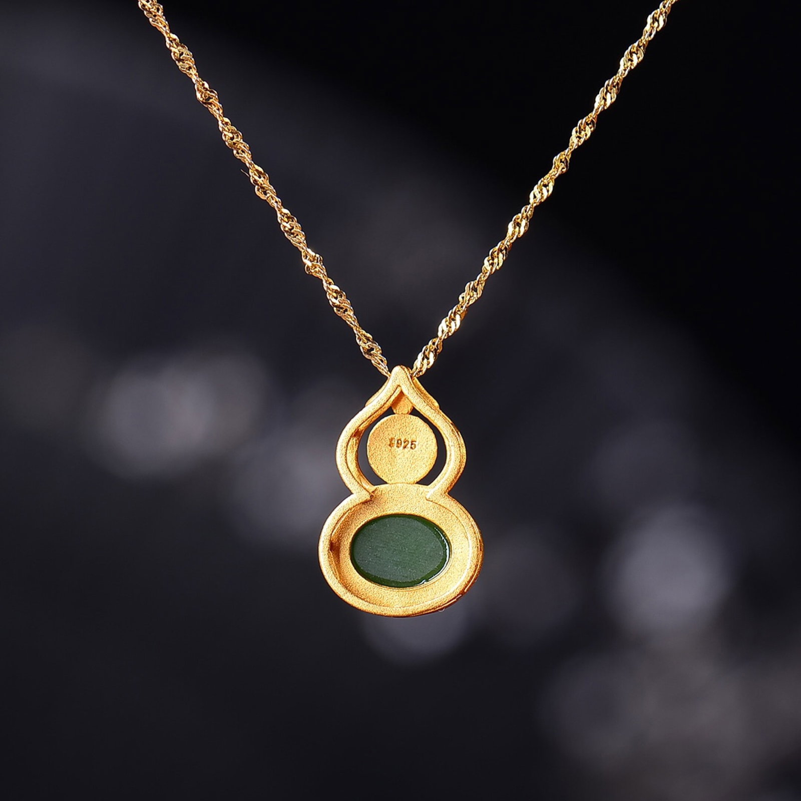 An Exquisite Sterling Silver-Gold Plated Inlaid Jasper Gourd Pendant - 4