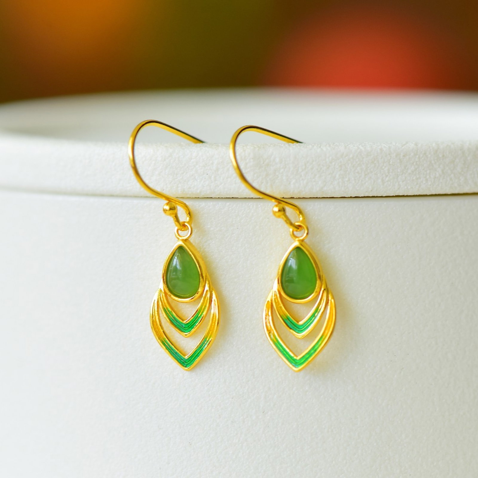 A Pair of Exquisite Sterling Silver-Gold Plated Inlaid Jasper Earrings - 2