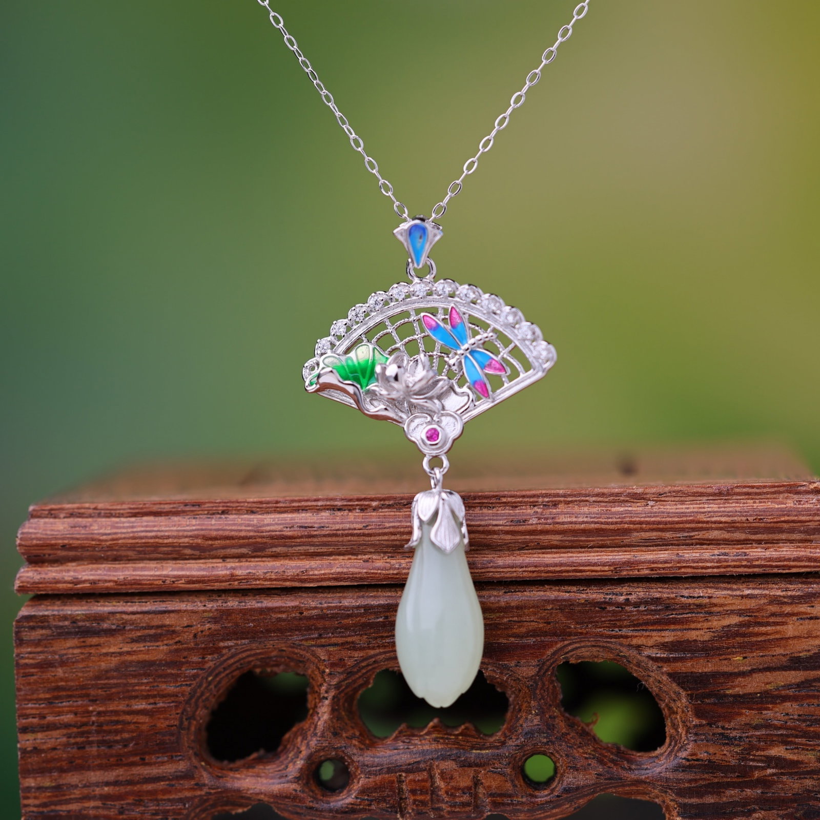 An Exquisite Sterling Silver Inlaid White Jade Pendant,Inlaid Diamond - 4
