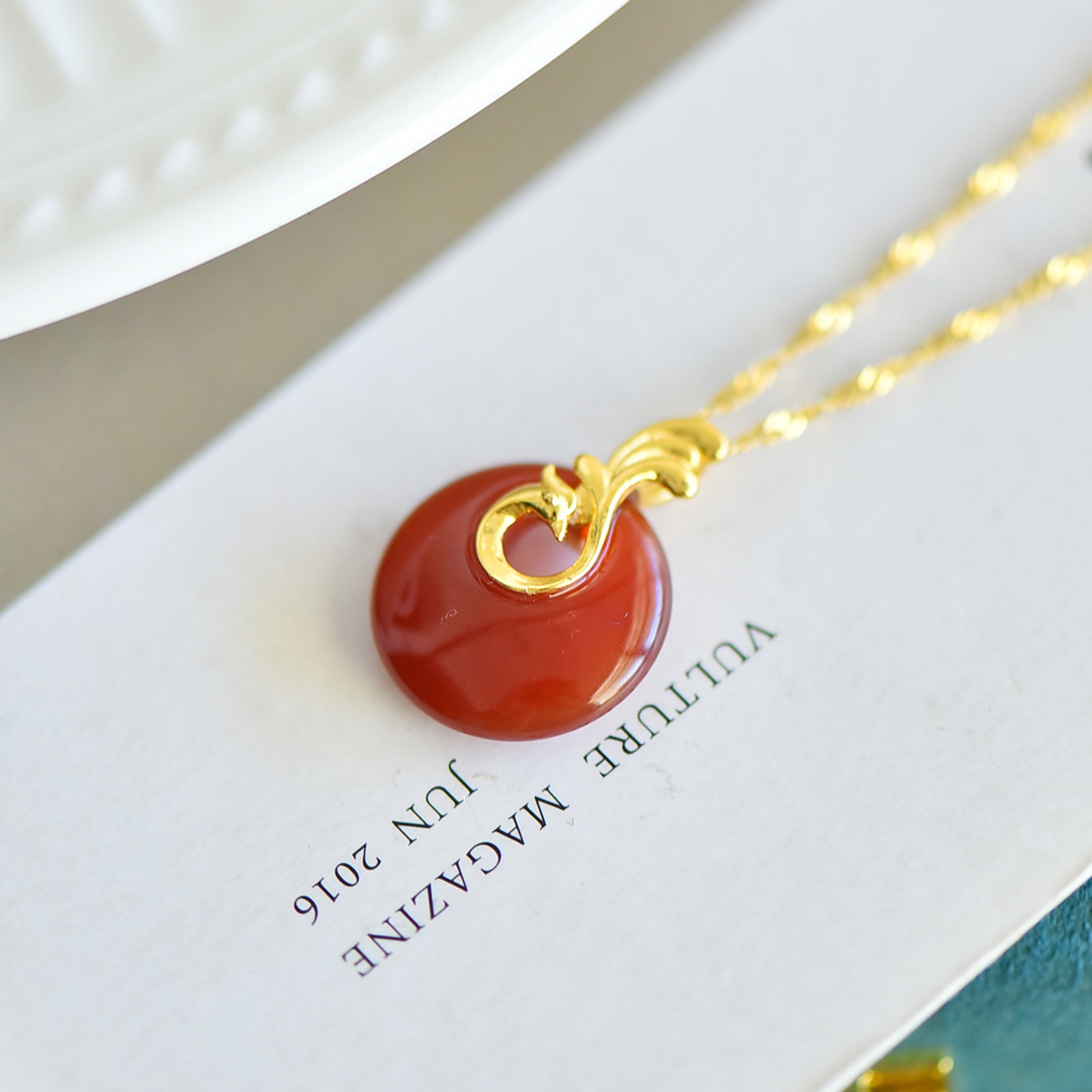 An Exquisite Sterling Silver-Gold Plated Inlaid Agate Pendant - 3