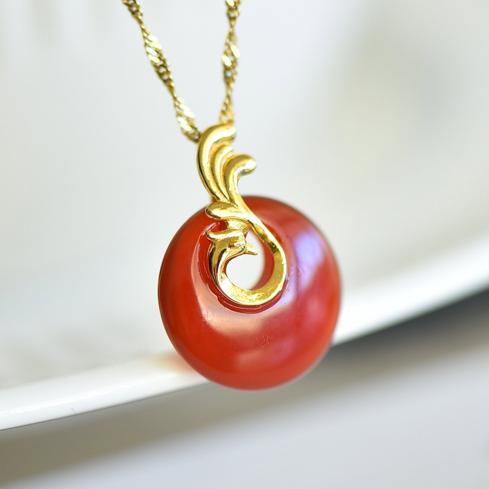 An Exquisite Sterling Silver-Gold Plated Inlaid Agate Pendant - 4