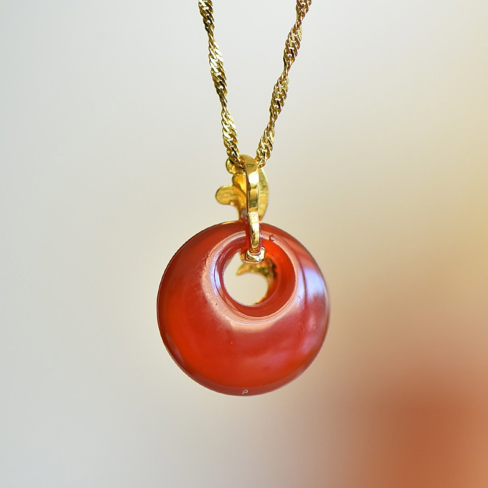 An Exquisite Sterling Silver-Gold Plated Inlaid Agate Pendant - 5