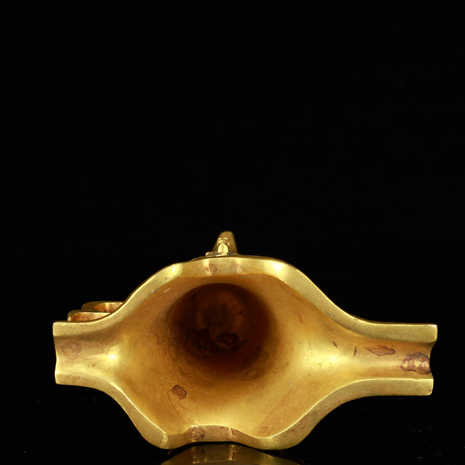 A Rare Gilt Bronze Dragon Pattern Tripod Goblet - 10