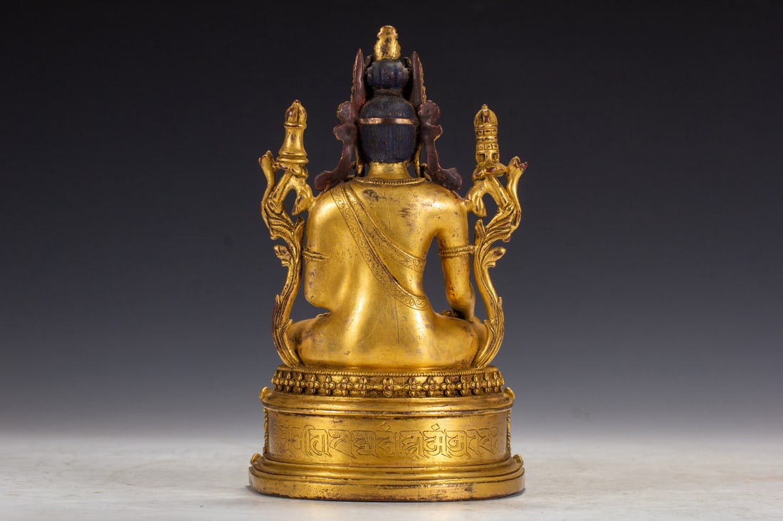A Solemn Gilt Bronze Statue of Sakyamuni - 8