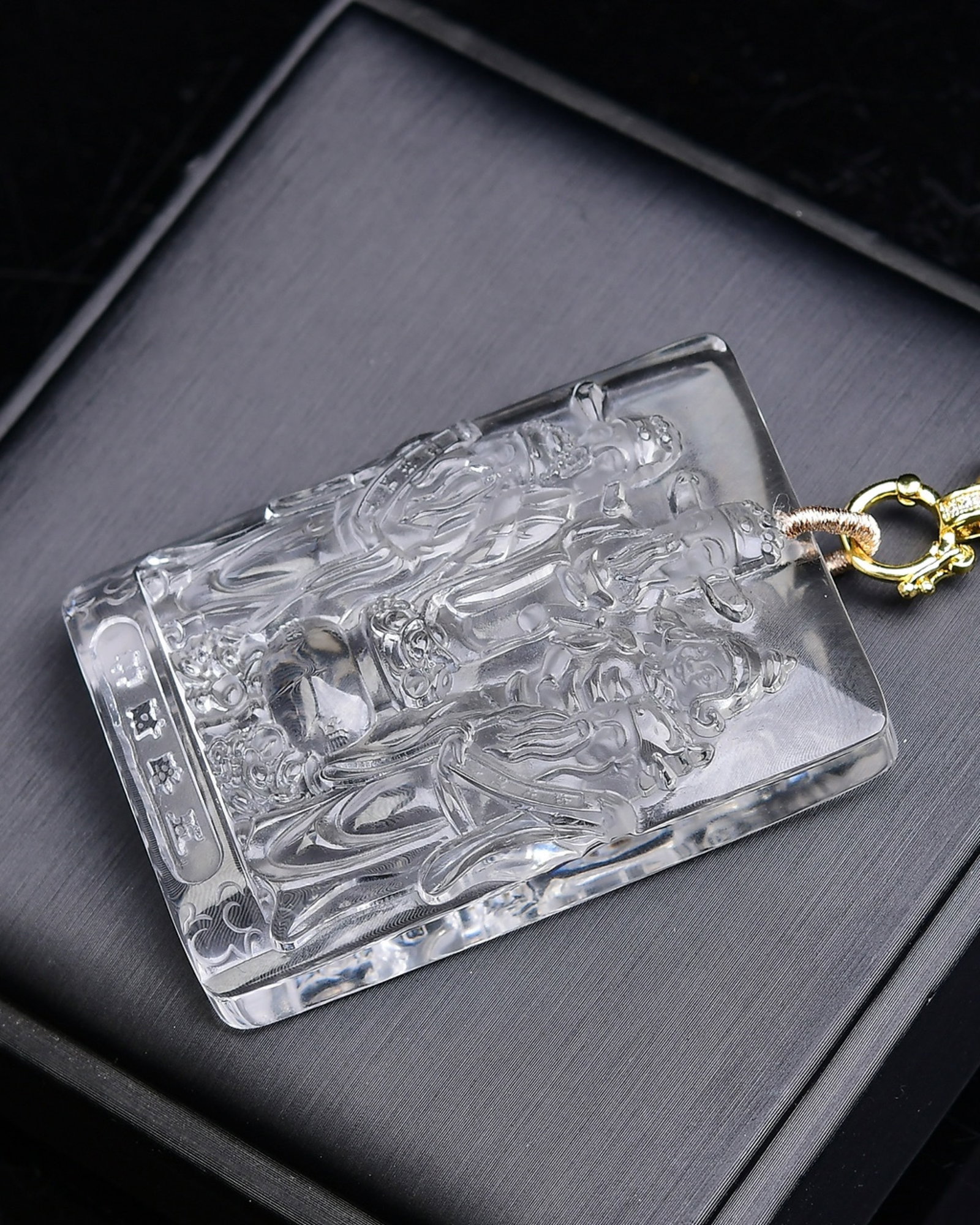 An Exquisite Crystal Mammon Pattern Pendant - 4