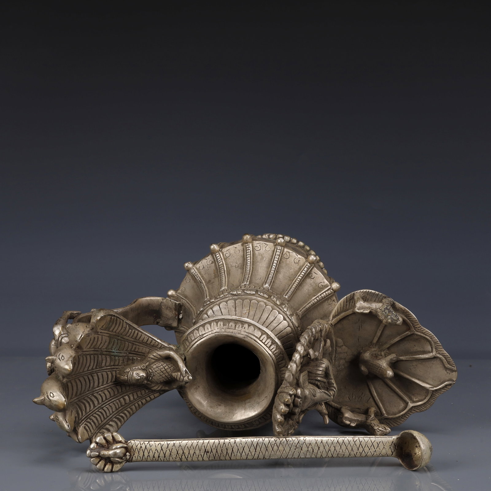 An Exquisite Silver-Plated Bronze Statue of Ganesh Ewer - 10