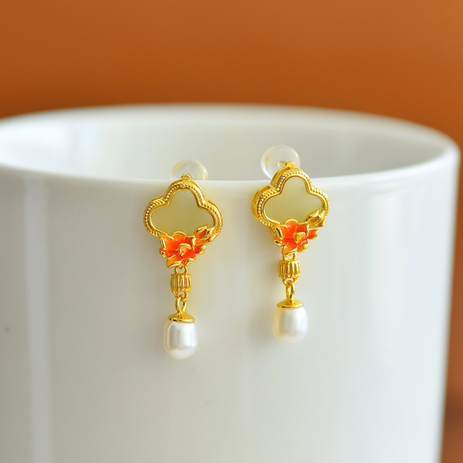 A Pair of Exquisite Sterling Silver-Gold Plated Inlaid White Jade Earrings,Inlaid Pearls - 3