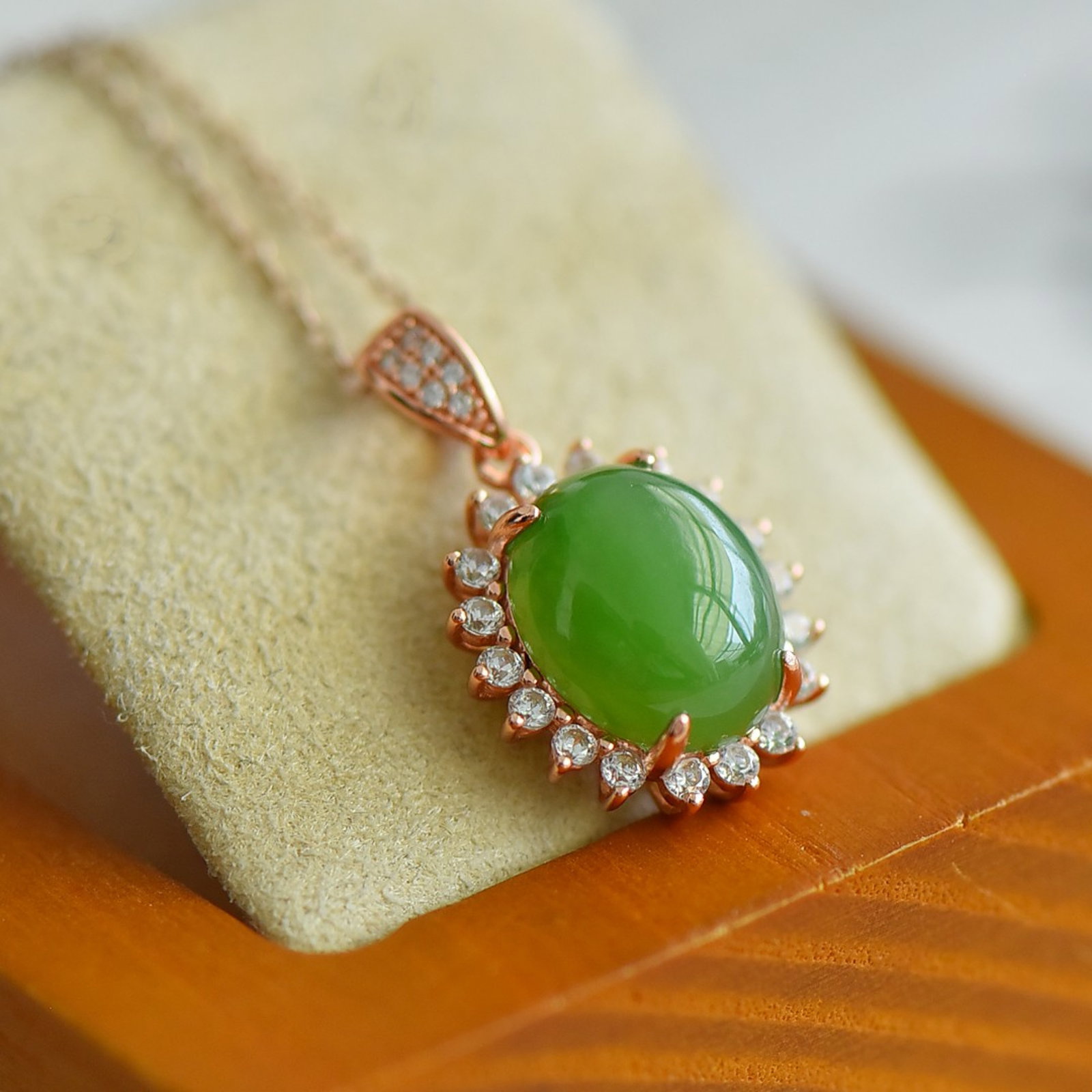 An Exquisite Sterling Silver-Gold Plated Inlaid Jasper Pendant,Inlaid Diamond - 3