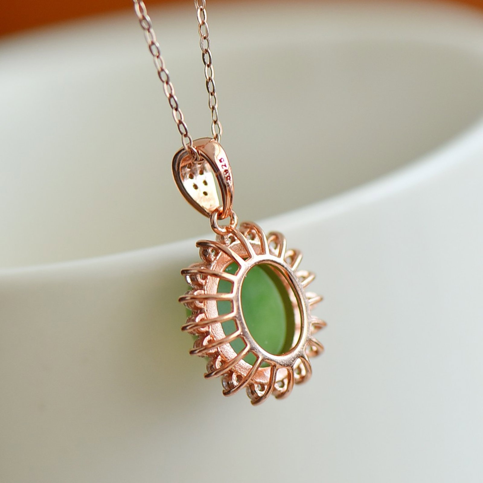 An Exquisite Sterling Silver-Gold Plated Inlaid Jasper Pendant,Inlaid Diamond - 5
