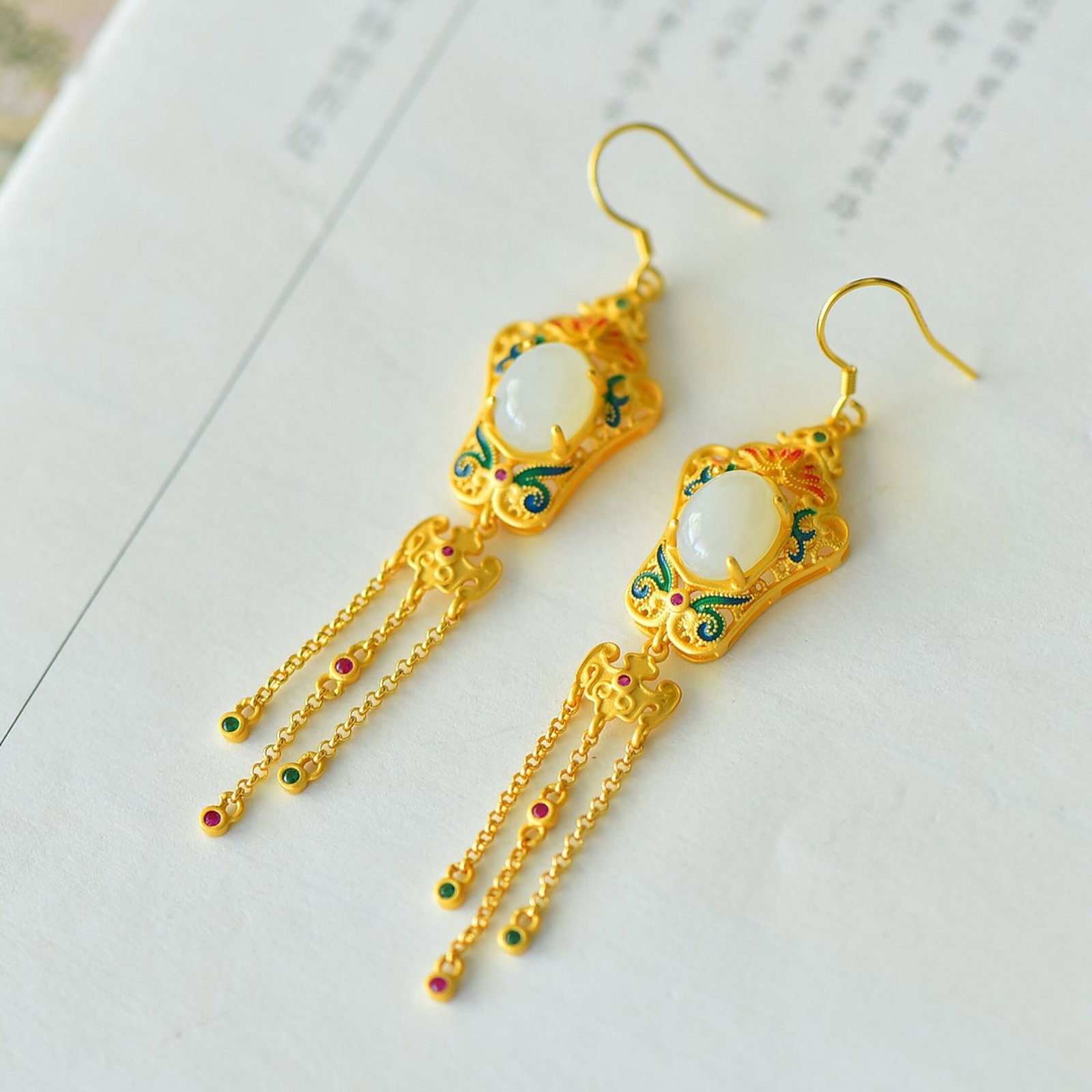 A Pair of Exquisite Sterling Silver-Gold Plated Inlaid White Jade Enamel Earrings - 4