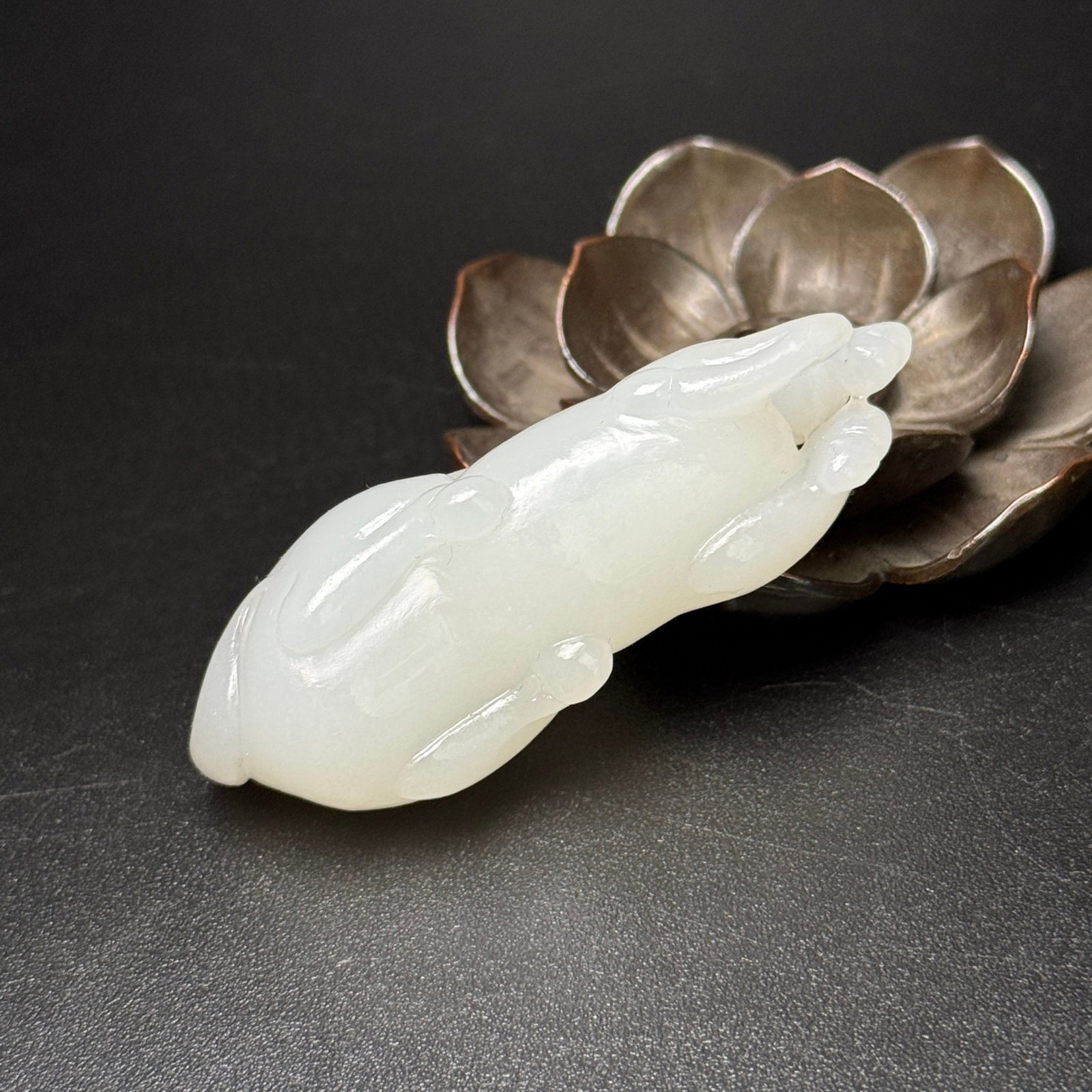 An Exquisite White Jade Horse Pendant - 6