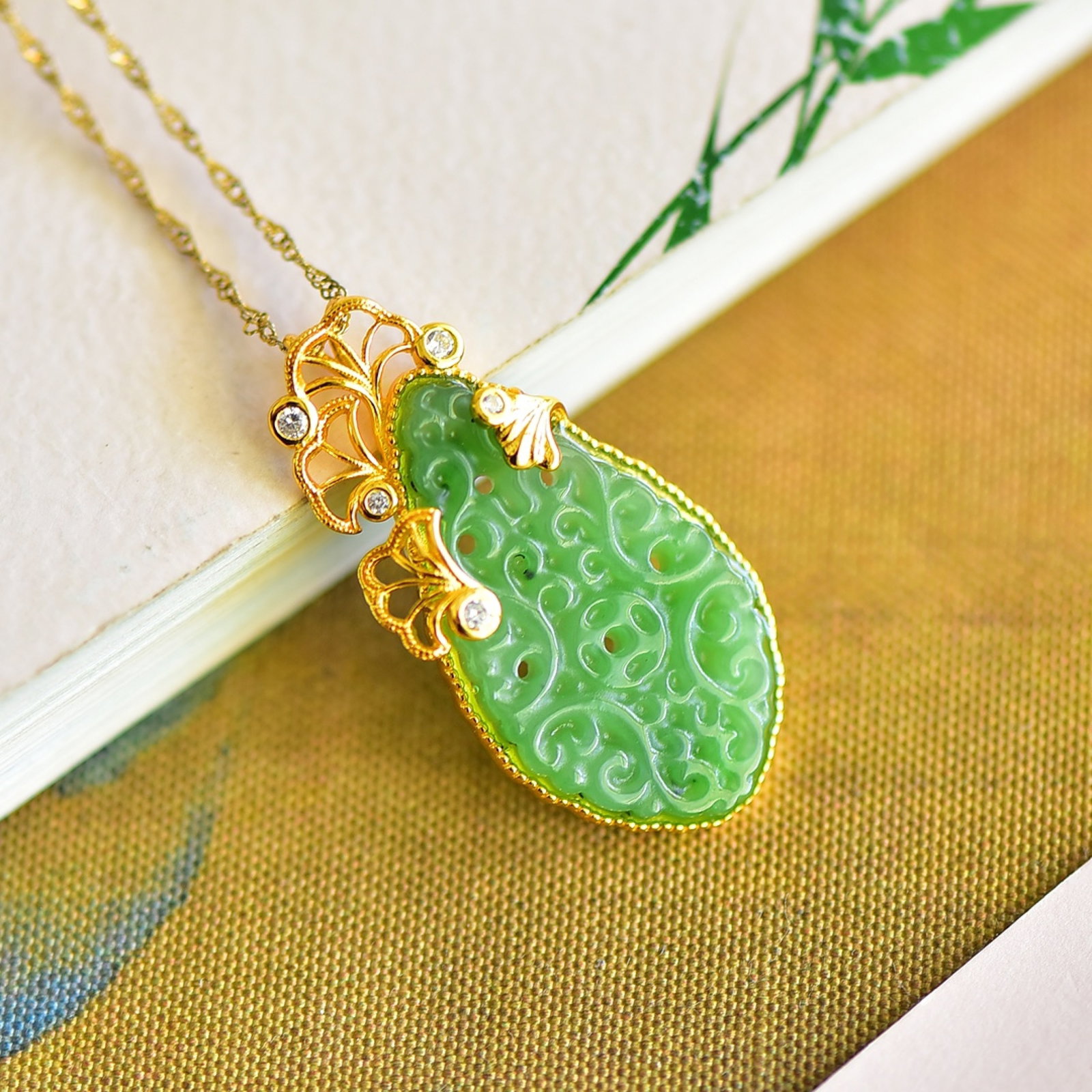 An Exquisite Sterling Silver-Gold Plated Inlaid Jasper Pendant,Inlaid Diamond - 3