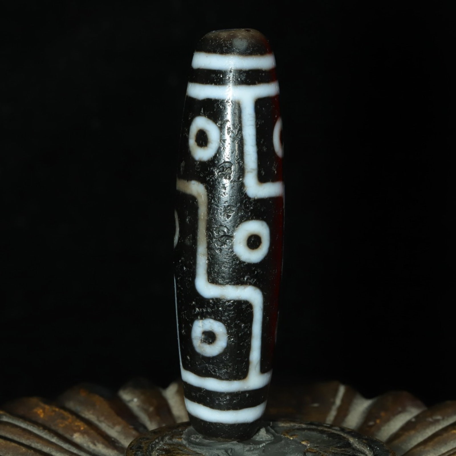 An Exquisite Nine Eyes Dzi Bead Pendant - 2
