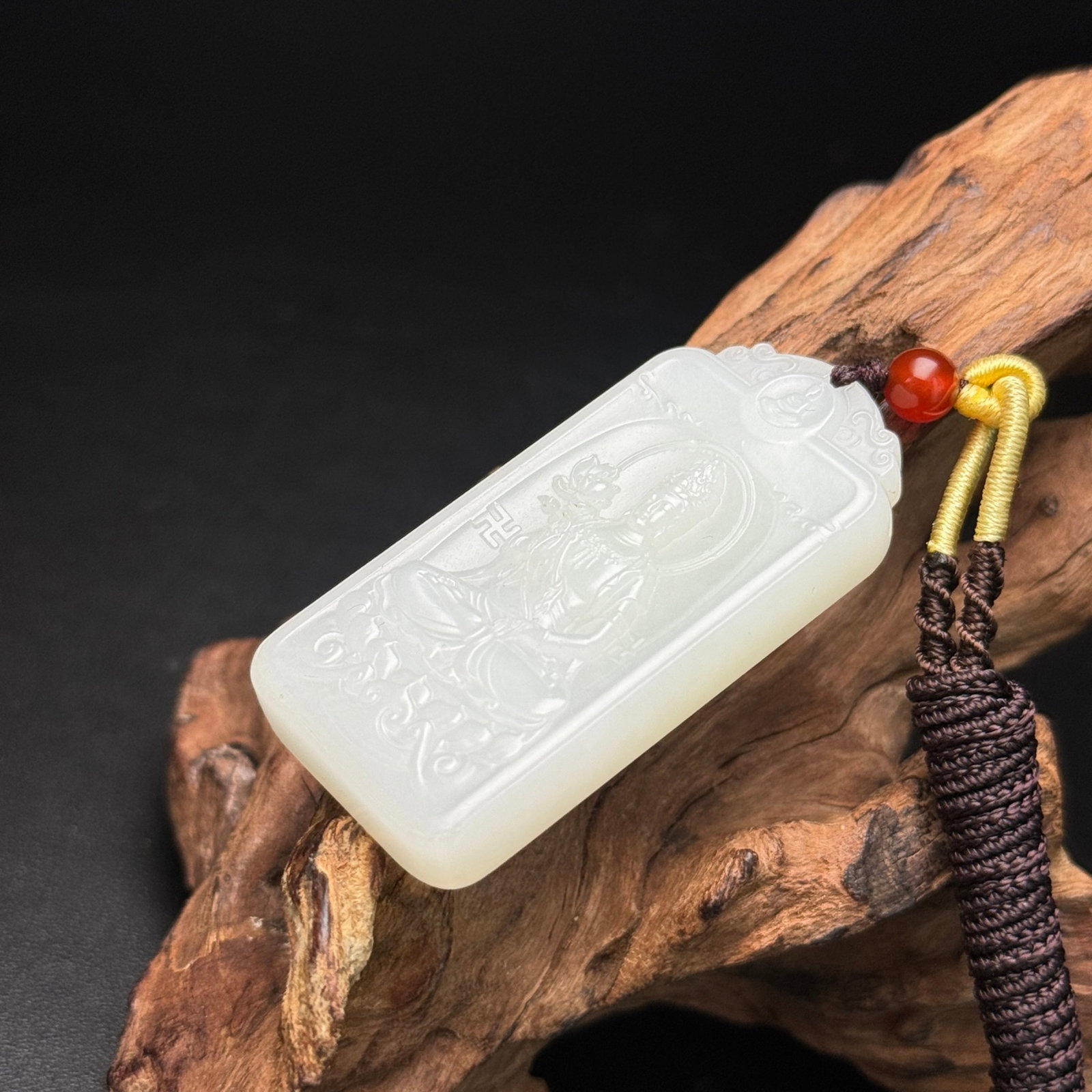 An Exquisite White Jade Statue of Avalokitesvara Pattern Pendant - 4
