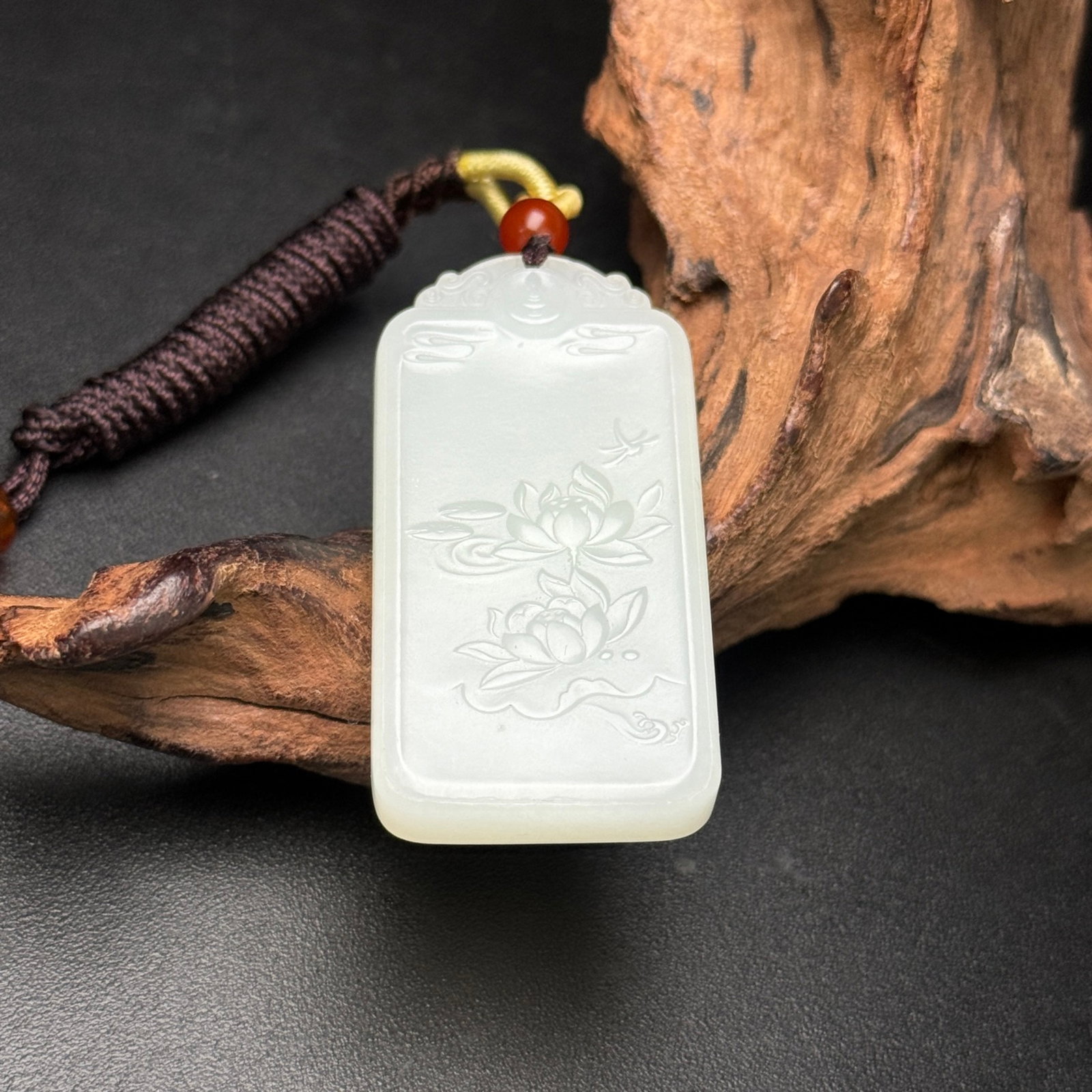 An Exquisite White Jade Statue of Avalokitesvara Pattern Pendant - 7