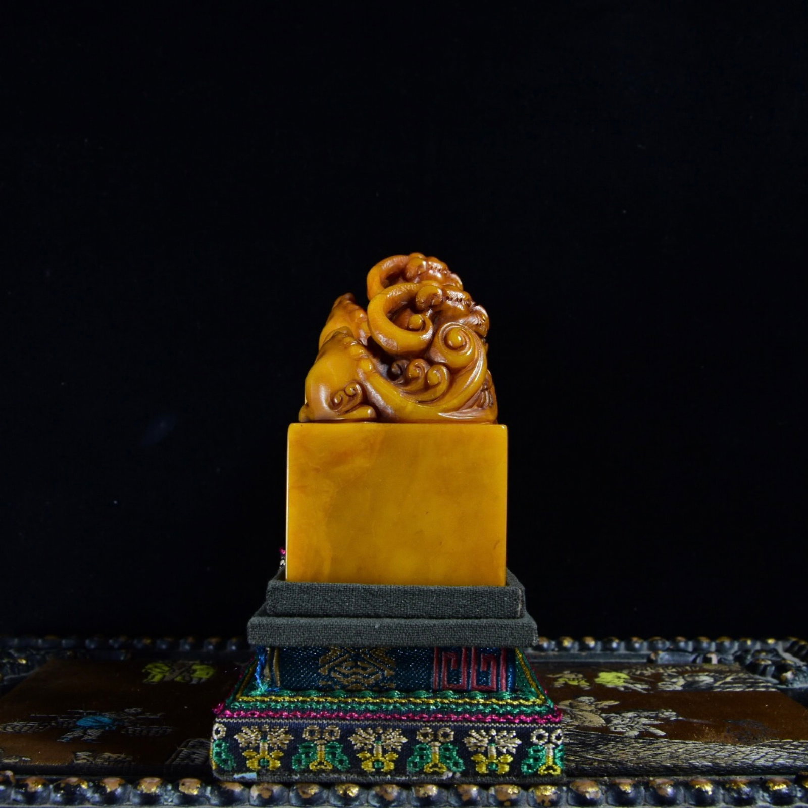 A Set of Fine Tianhuang Stone Auspicious Beast Pattern Seals - 7