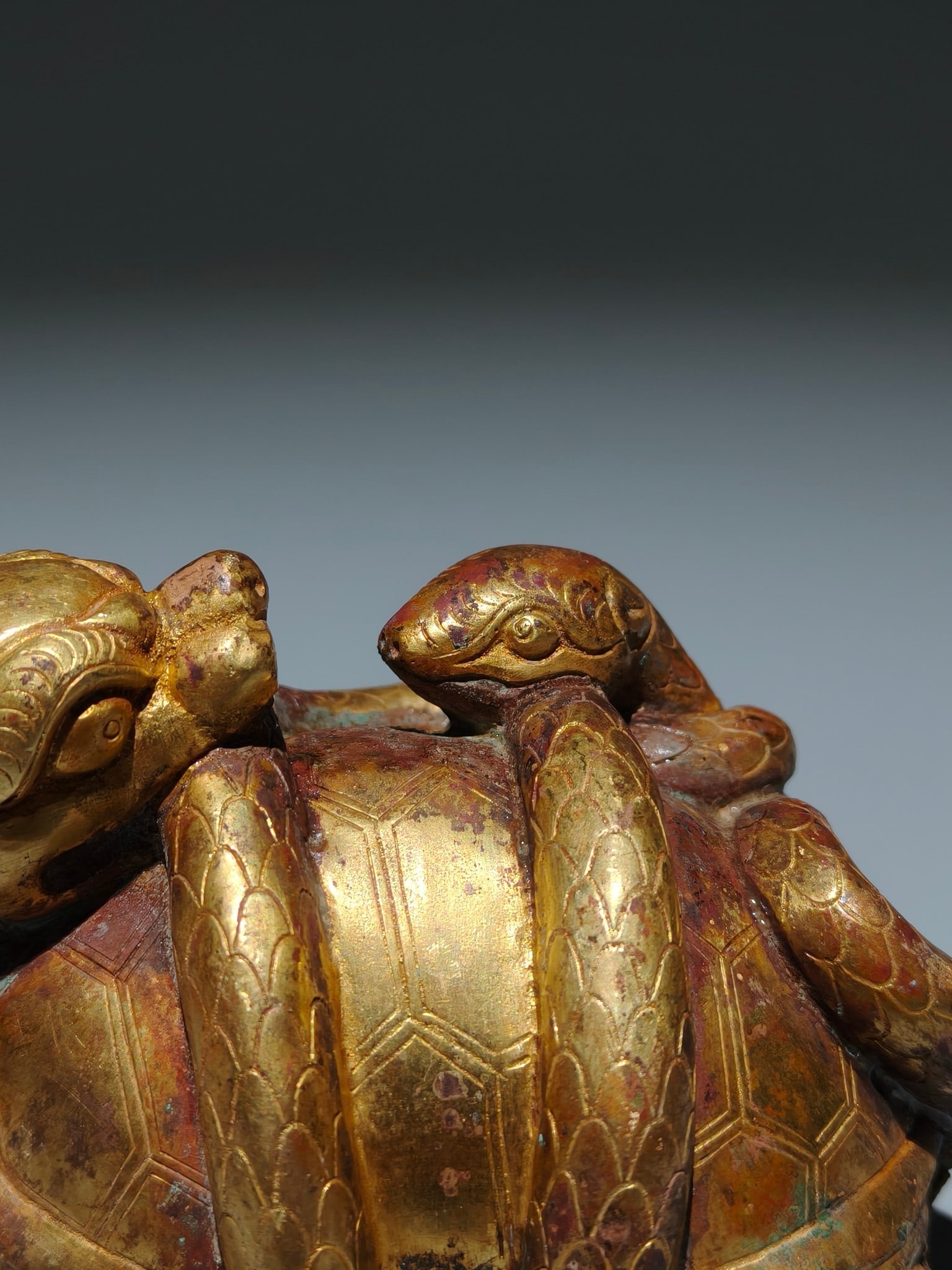 An Exquisite Gilt Bronze Snake Pattern Turtle Ornament - 5