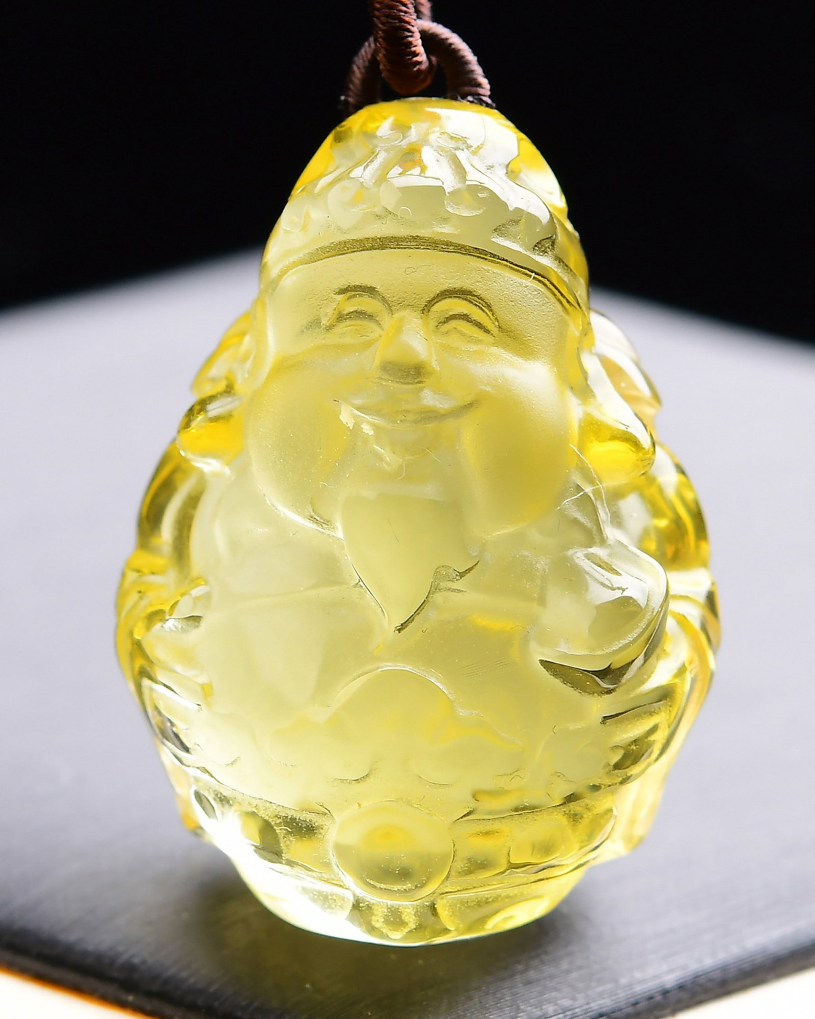 An Exquisite Crystal Statue of Mammon Pendant - 3