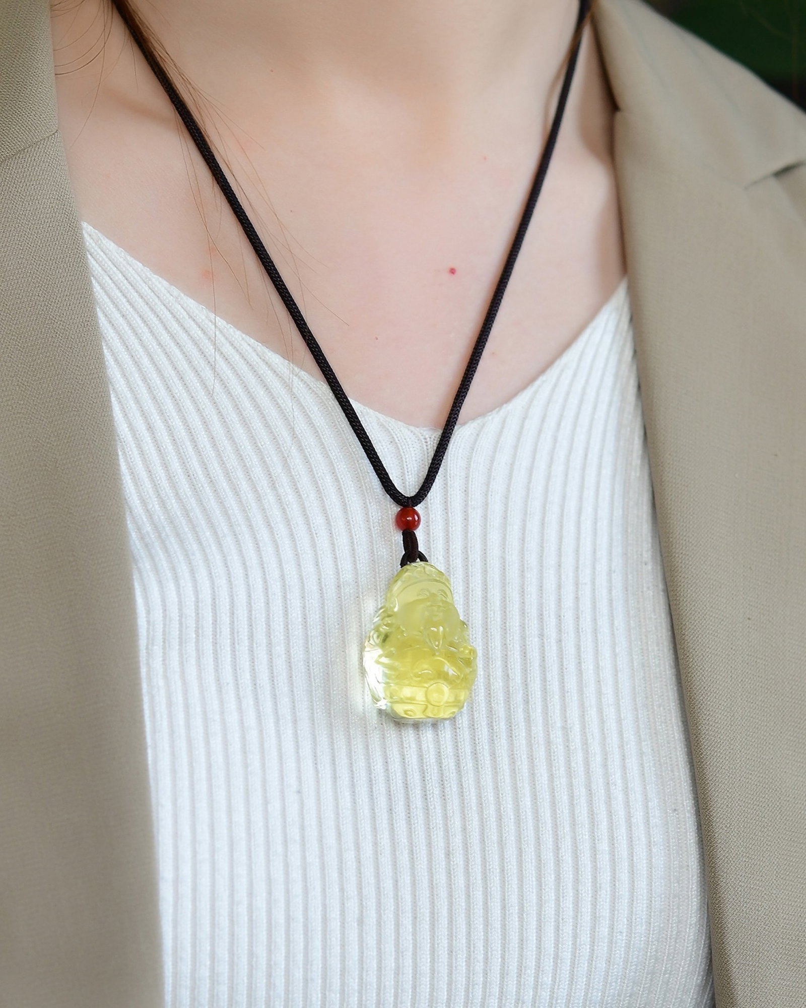 An Exquisite Crystal Statue of Mammon Pendant - 6