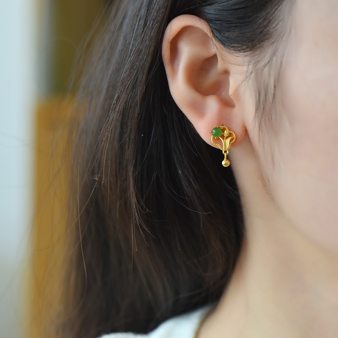 A Pair of Exquisite Sterling Silver-Gold Plated Inlaid Jasper Earrings - 6