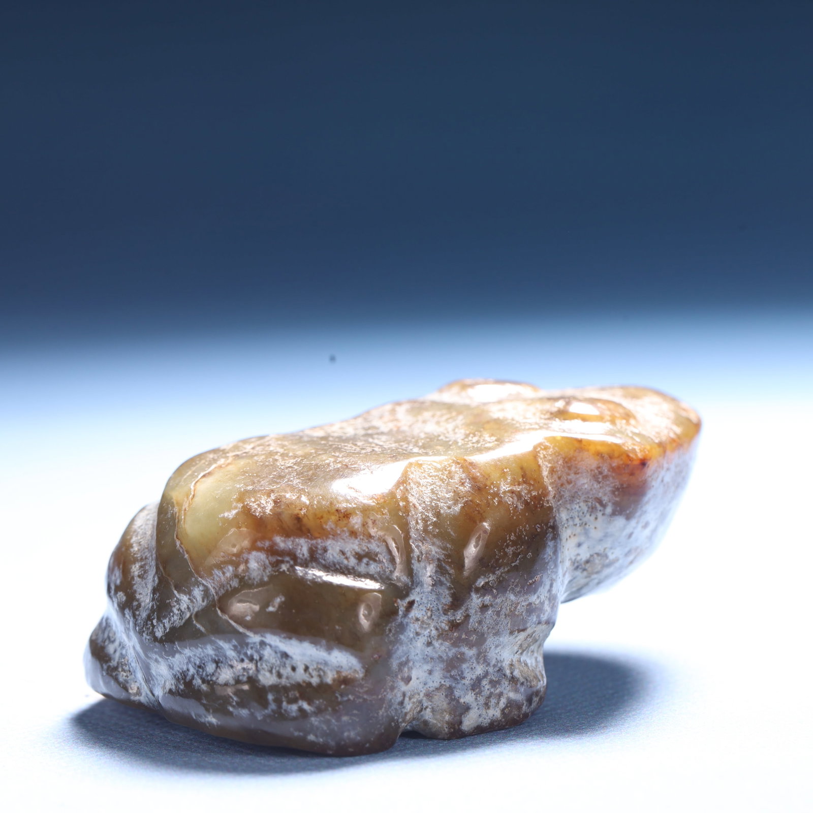 An Archaic Hongshan Culture Yellow Jade Frog Ornament - 3