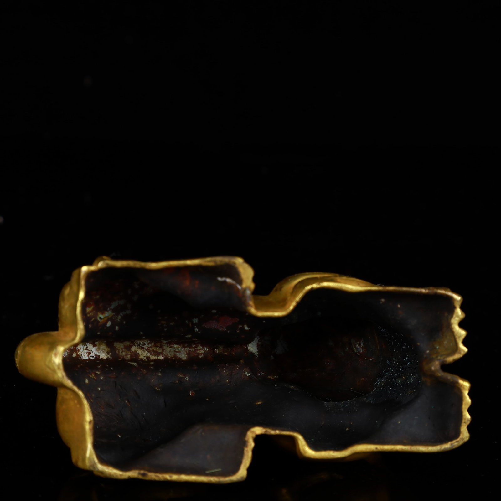 A Rare Gilt Bronze Lion Ornament - 8