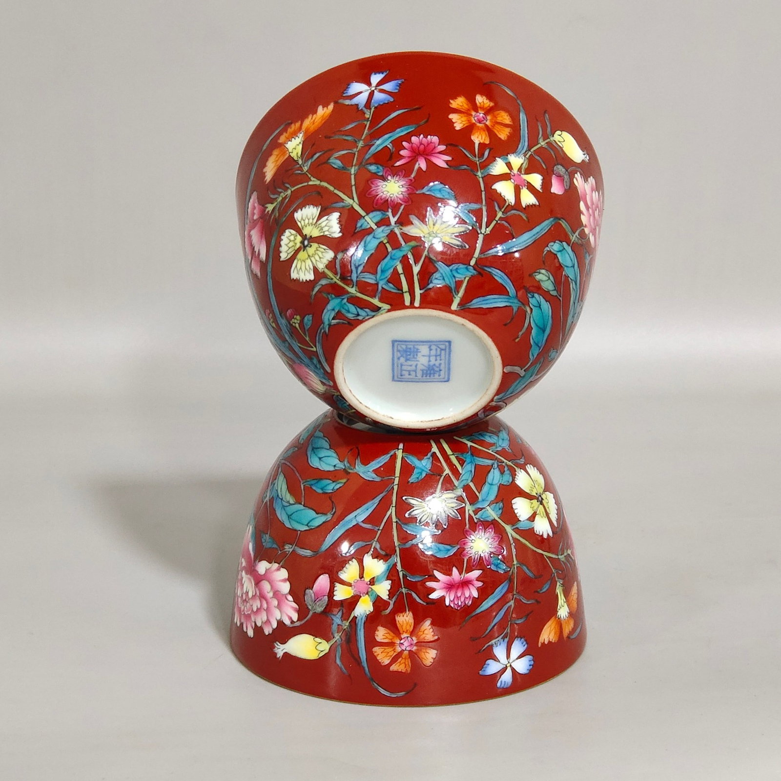 A Pair of Exquisite Enamel Red Glazed Flower Pattern Cups - 8