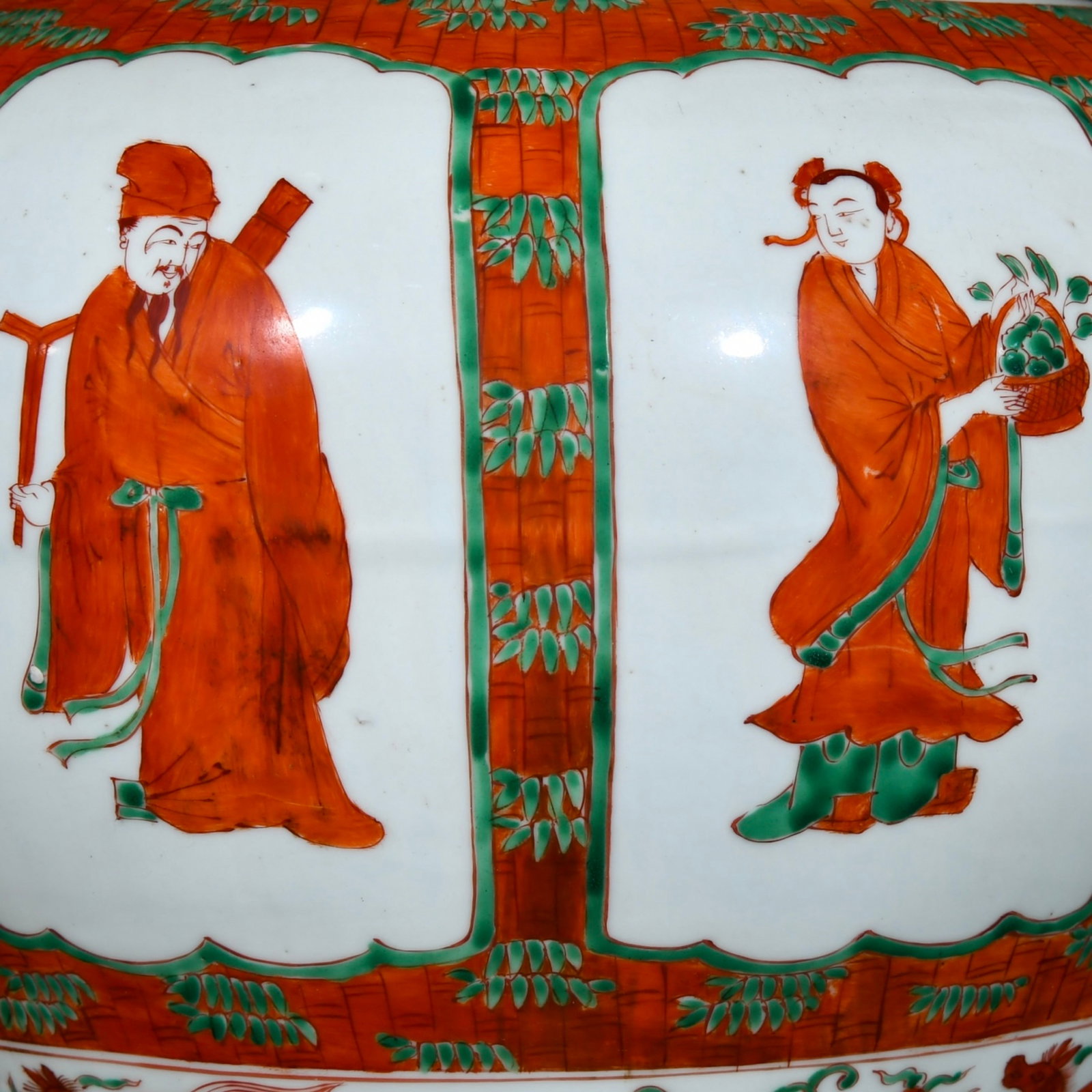 A Rare Red Green Color Figure Pattern Cover Jar - 4