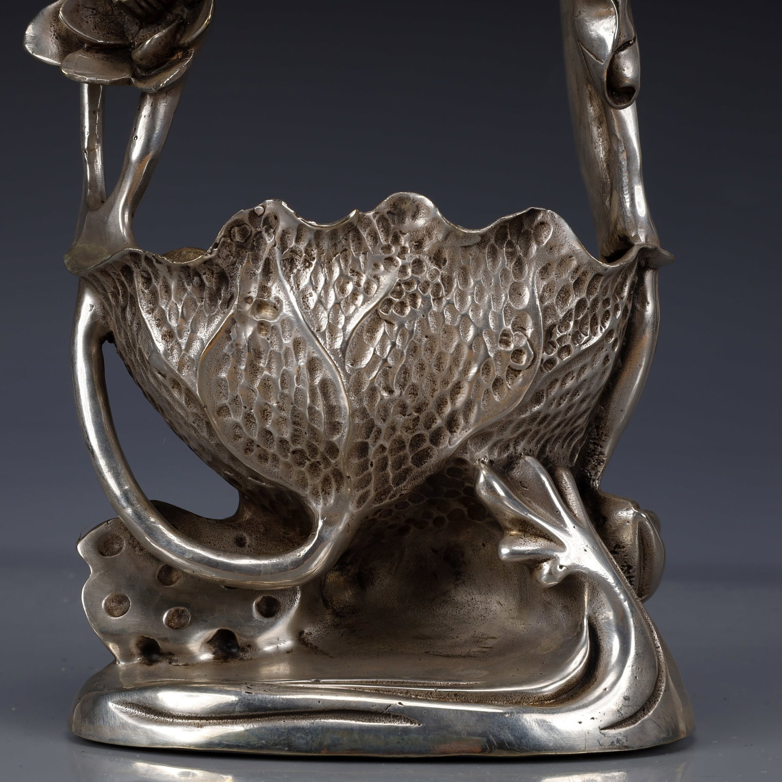 An Exquisite Silver-Plated Bronze Lotus Pattern Washer - 3