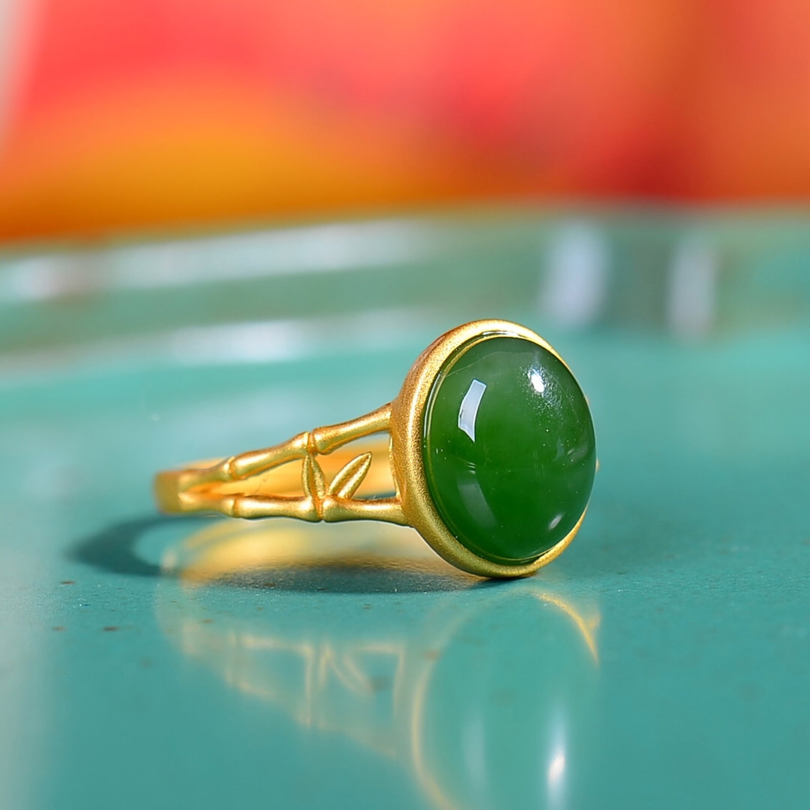 An Exquisite Sterling Silver-Gold Plated Inlaid Jasper Ring - 3