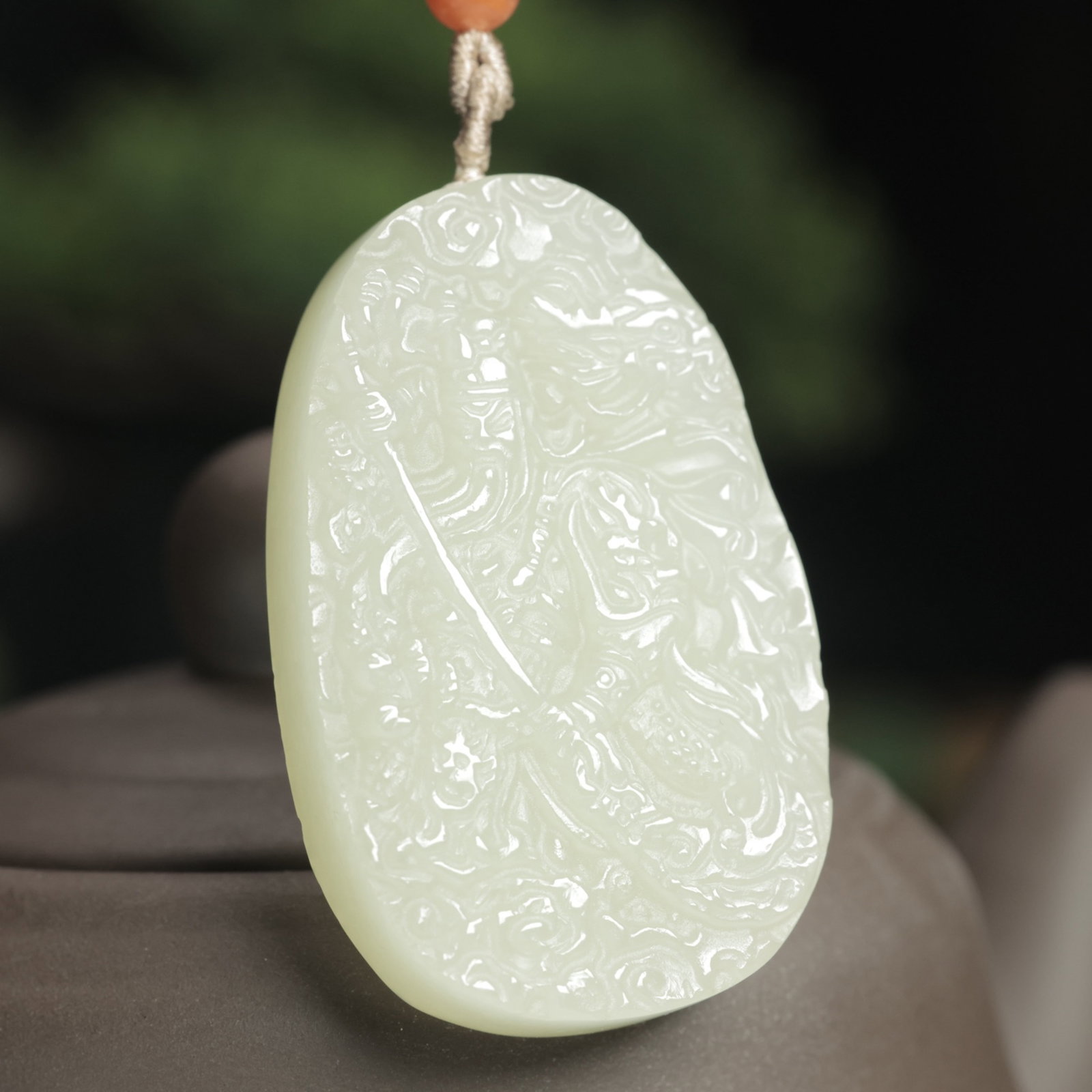 An Exquisite White Jade Guangong and Dragon Pattern Pendant - 3