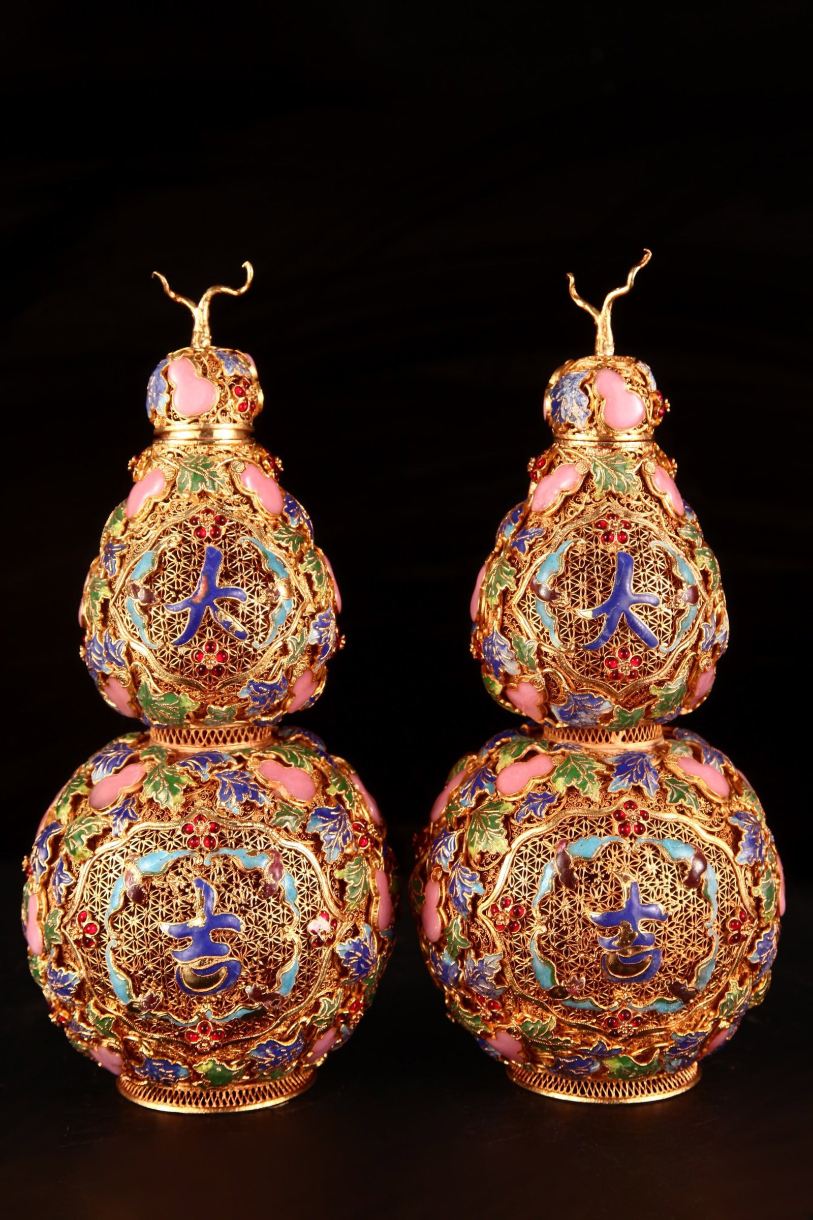 A Pair of Exquisite Filigree and Gilding Gourd Pattern Gourd Vases,Inlaid Gems - 3