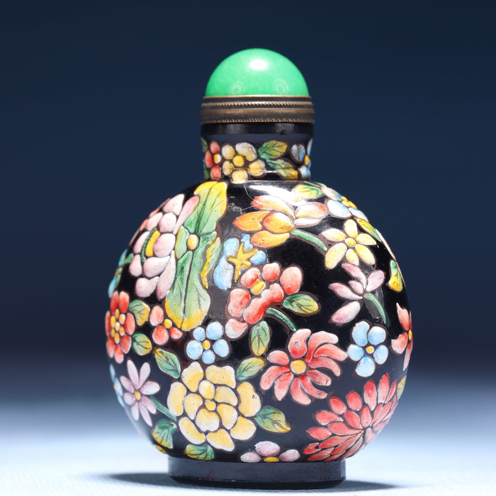 An Exquisite Glass Flower Pattern Snuff Bottle - 2
