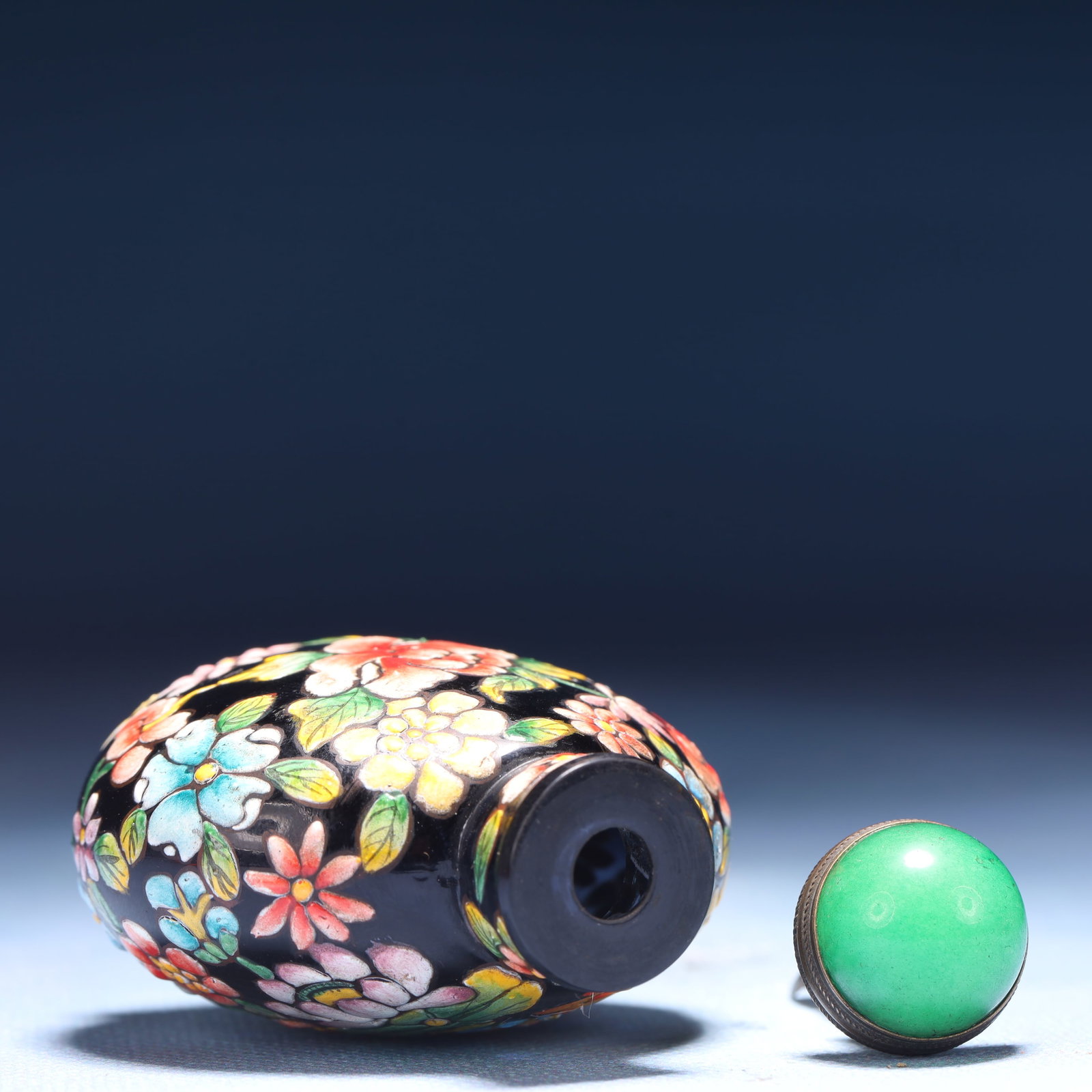 An Exquisite Glass Flower Pattern Snuff Bottle - 6