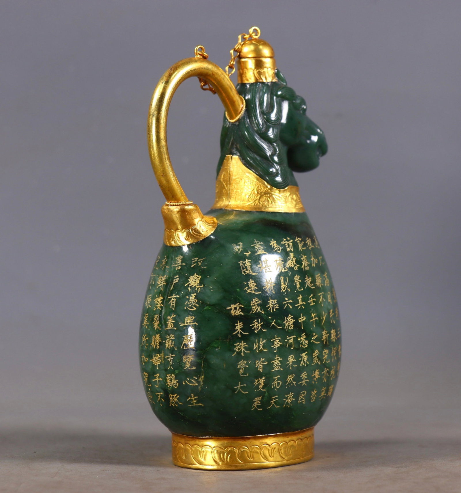 An Exquisite Jasper Cover with Gold Horse-head Pot,With Poem - 5