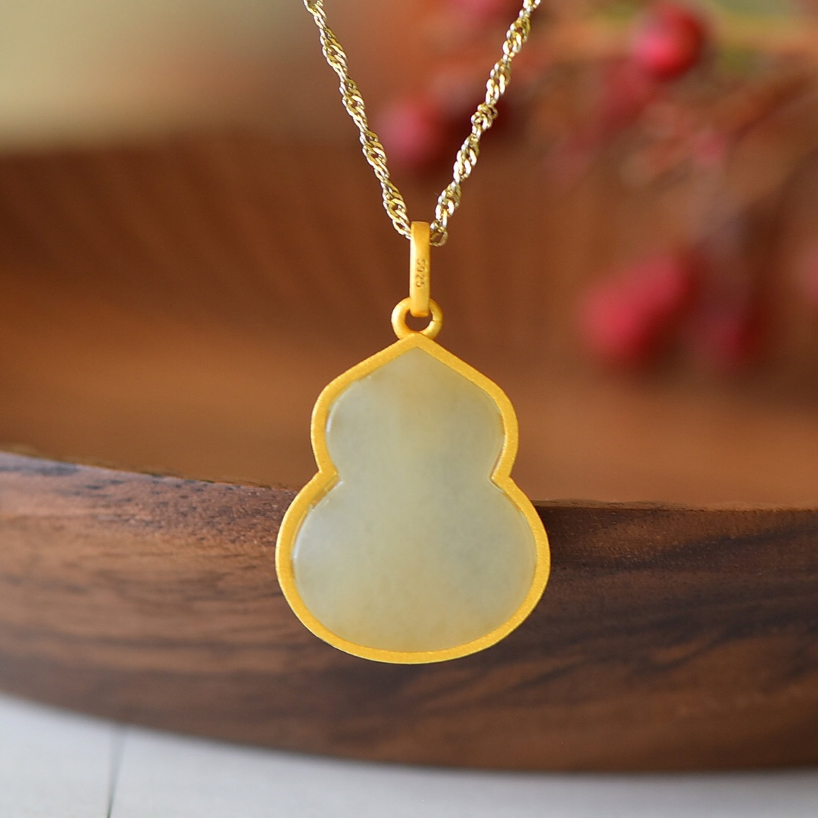 An Exquisite Sterling Silver-Gold Plated Inlaid White Jade Pendant - 5
