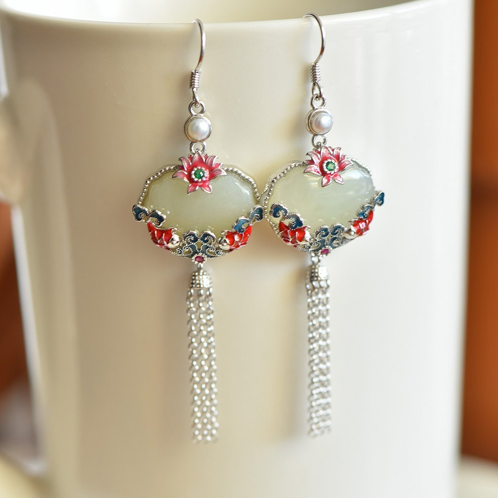 A Pair of Exquisite Sterling Silver Inlaid White Jade Earrings,Inlaid Pearls - 2
