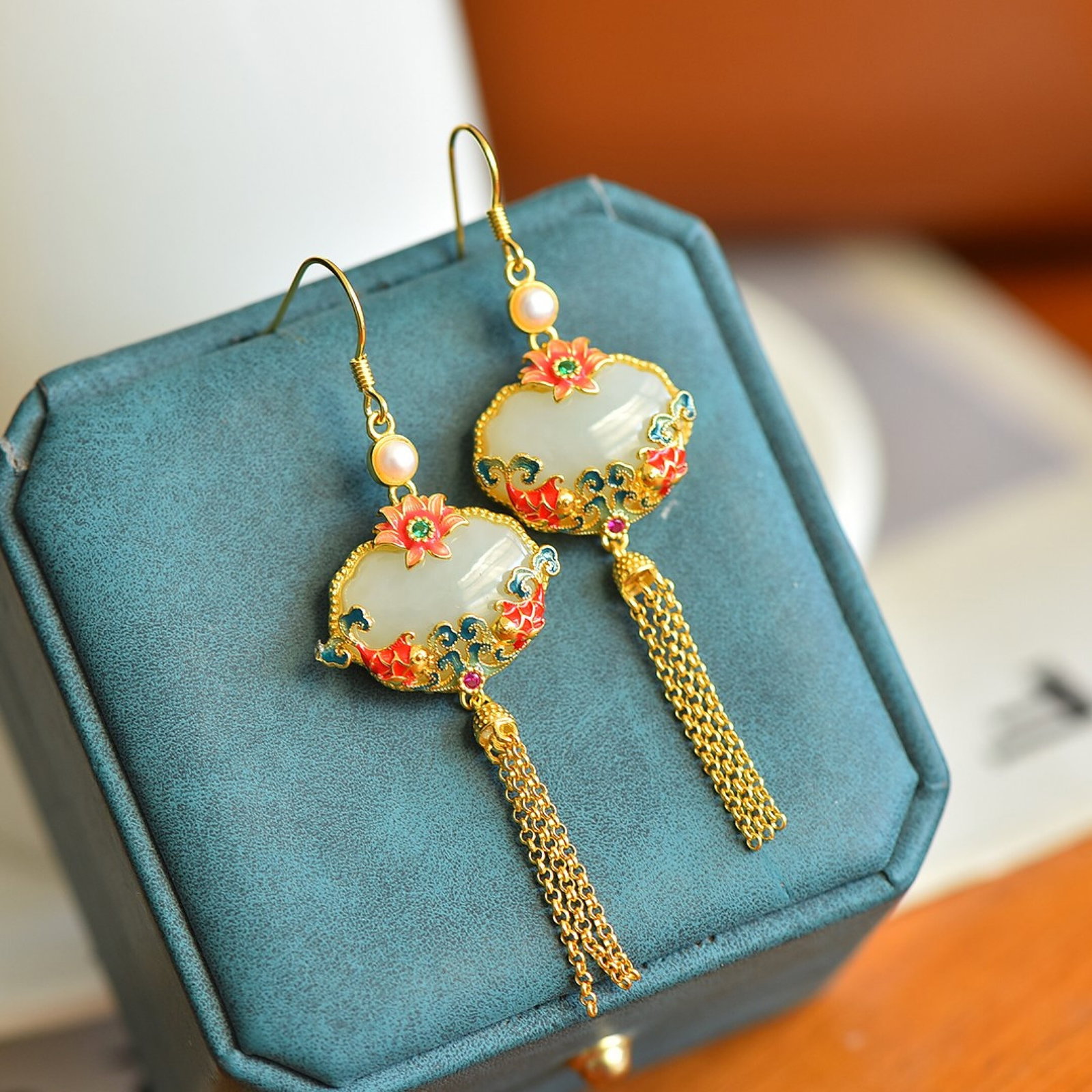 A Pair of Exquisite Sterling Silver Inlaid White Jade Earrings,Inlaid Pearls - 4
