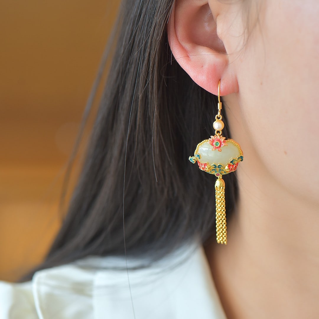 A Pair of Exquisite Sterling Silver Inlaid White Jade Earrings,Inlaid Pearls - 6