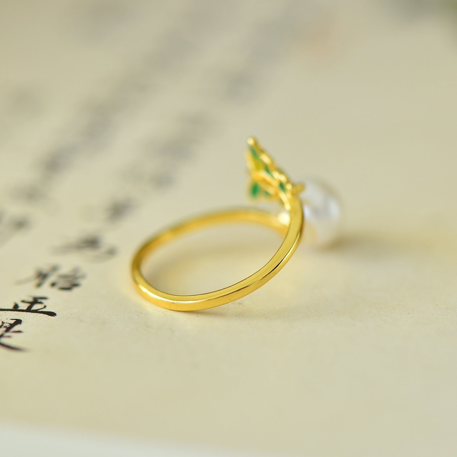 An Exquisite Sterling Silver-Gold Plated Inlaid Pearls Ring,Inlaid Diamond - 5