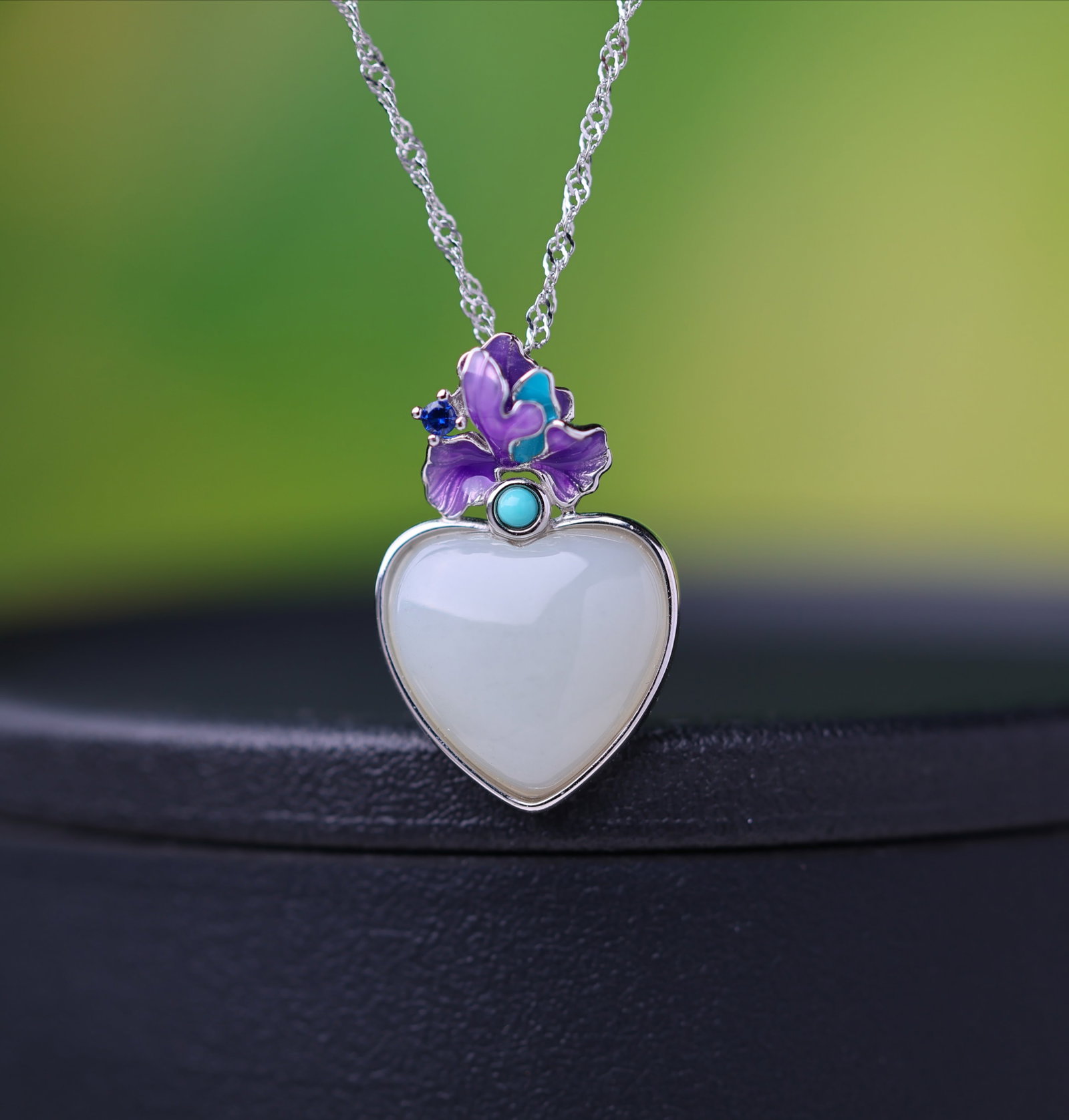 An Exquisite Sterling Silver Inlaid White Jade Pendant - 2